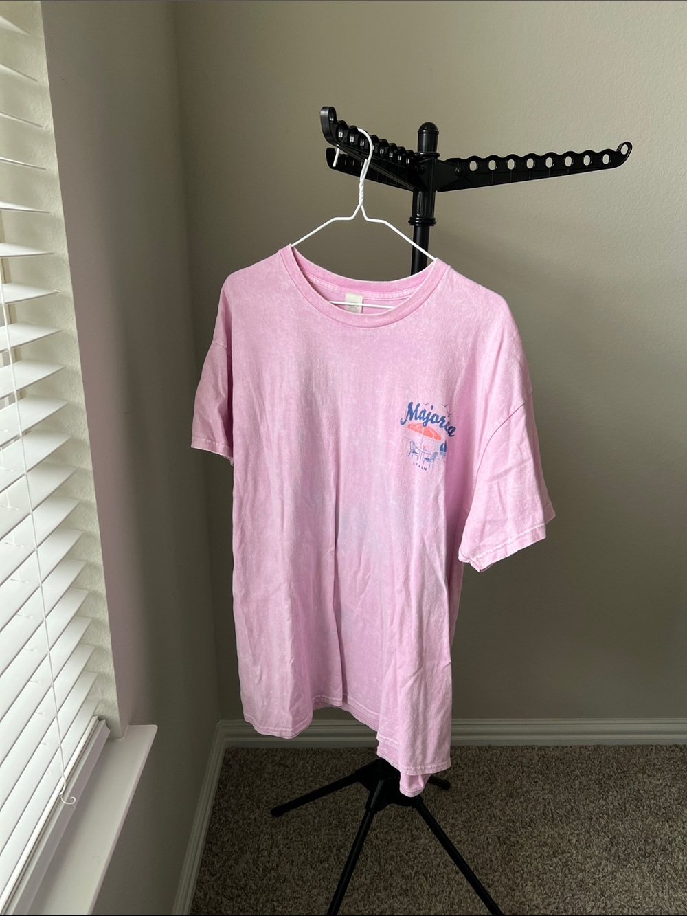 Altar'd State Light Pink Graphic Short Sleeve Tee